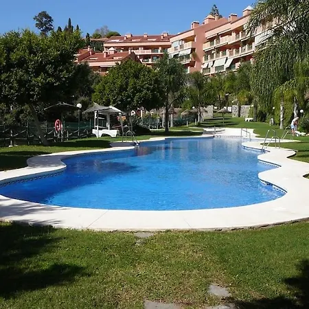Family Costa De Sol , Seaview, 2 Bedroom, Pool Apartment Fuengirola